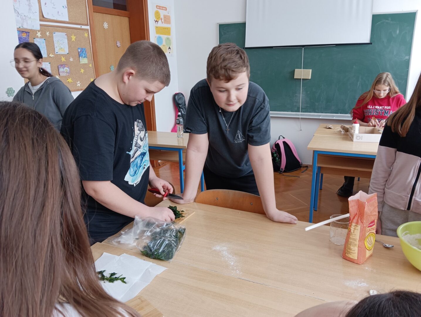 IMG-d2222f40550fae559f74758725f70295-V